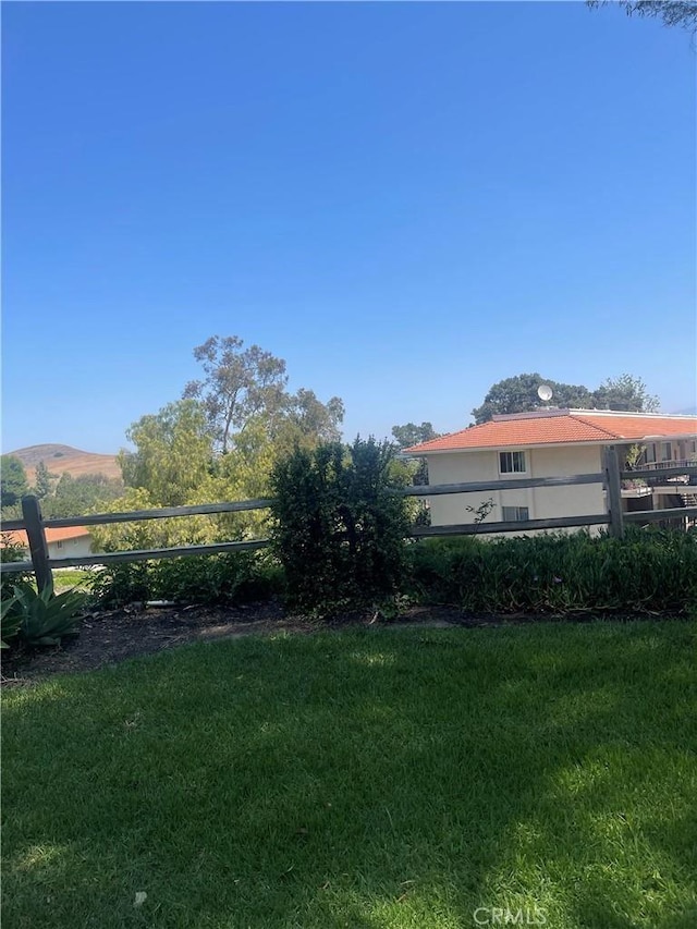 5369 Algarrobo Unit 1G, Laguna Woods, CA 92637 - view of yard
