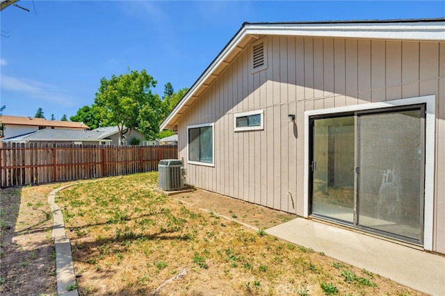 7000 Verdure Way, Elk Grove, CA 95758 - back of property with cooling unit