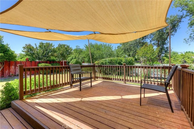 233 E Swift St, Orland, CA 95963 - deck with a fenced backyard