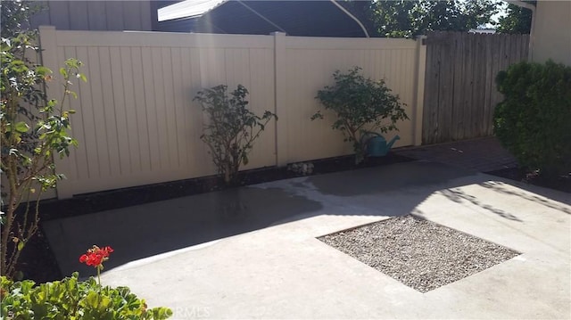 2652 College Ln, La Verne, CA 91750 - view of patio / terrace