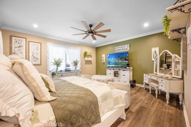 25687 Red Hawk Rd, Corona, CA 92883 - bedroom with wood finished floors, crown molding, recessed lighting, and a ceiling fan