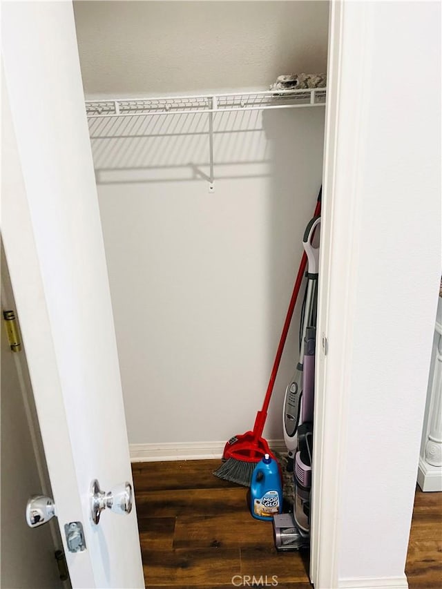 14120 W Willow Ln, Van Nuys, CA 91405 - view of closet