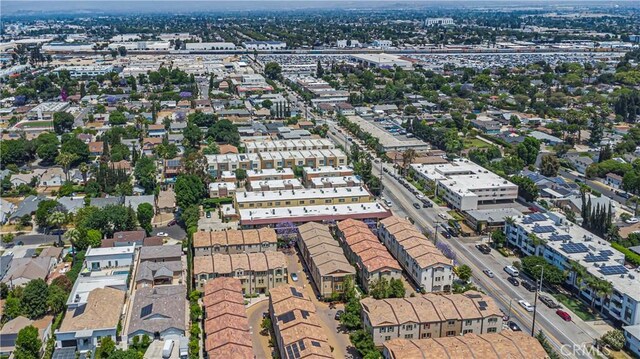 14120 W Willow Ln, Van Nuys, CA 91405 - aerial overview of property's location