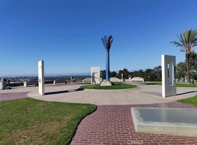 2244 Molino Ave, Signal Hill, CA 90755 - view of property's community