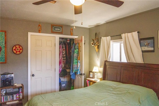 33708 Bronco Ln, Squaw Valley, CA 93675 - bedroom with a ceiling fan and crown molding
