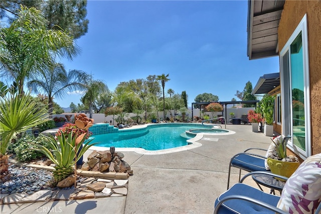 27071 Crews Hill Dr, Menifee, CA 92586 - view of swimming pool featuring a patio, a pool with connected hot tub, and a fenced backyard