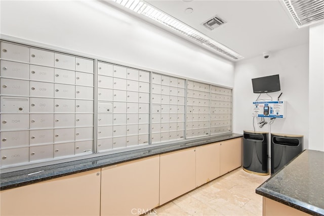 121 S Hope St Unit 9, Los Angeles, CA 90012 - view of community featuring mail area