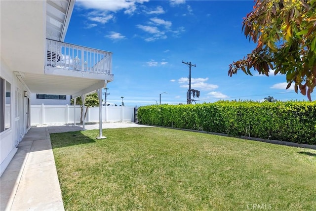 2145 Mcrae Dr, San Pedro, CA 90732 - view of yard with a balcony