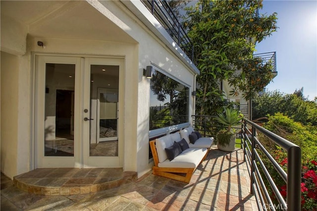 3863 Sherwood Pl, Sherman Oaks, CA 91423 - balcony featuring french doors