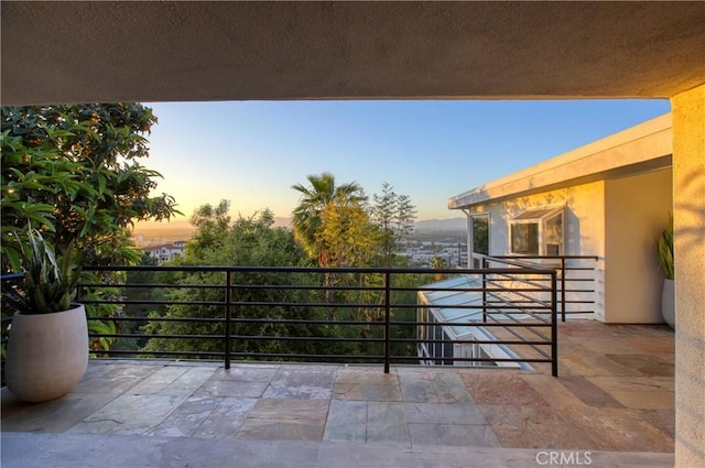 3863 Sherwood Pl, Sherman Oaks, CA 91423 - view of balcony at dusk