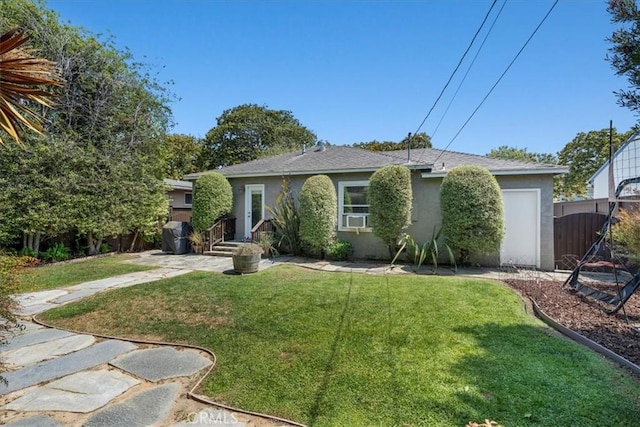 2515 Armour Ln, Redondo Beach, CA 90278 - view of front of home featuring stucco siding