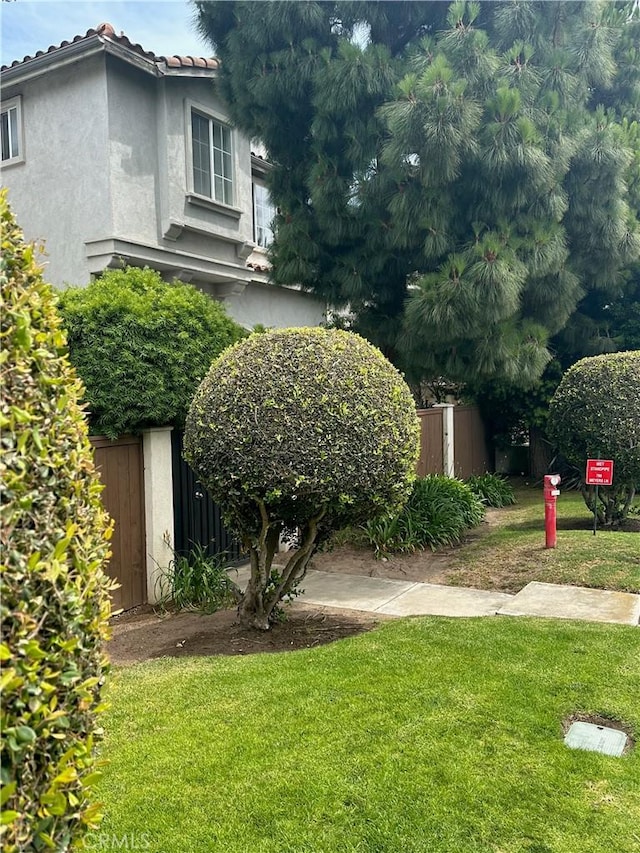 700 Meyer Ln, Redondo Beach, CA 90277 - view of home's exterior with stucco siding