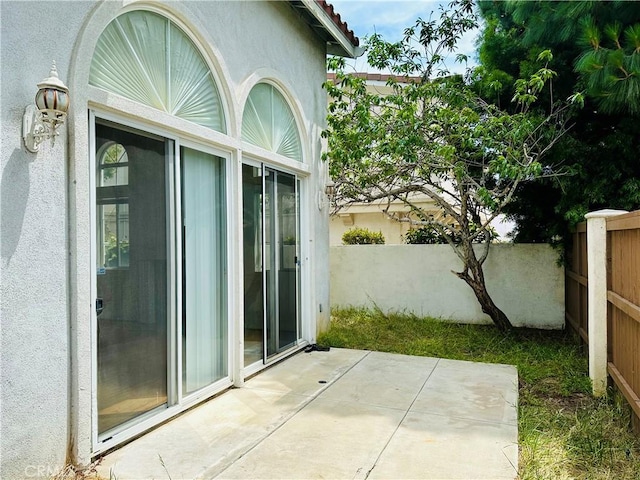 700 Meyer Ln, Redondo Beach, CA 90277 - view of patio