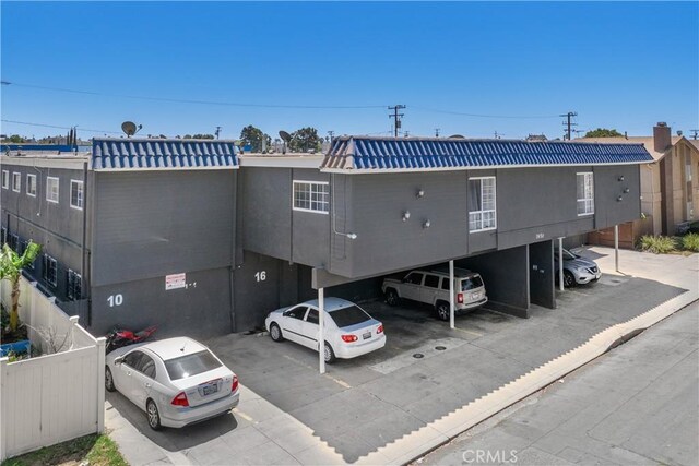 1850 Gardenia Ave, Long Beach, CA 90806 - view of covered parking lot