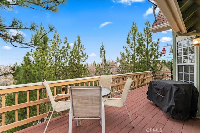 1285 Yukon Dr, Lake Arrowhead, CA 92352 - wooden deck featuring a grill