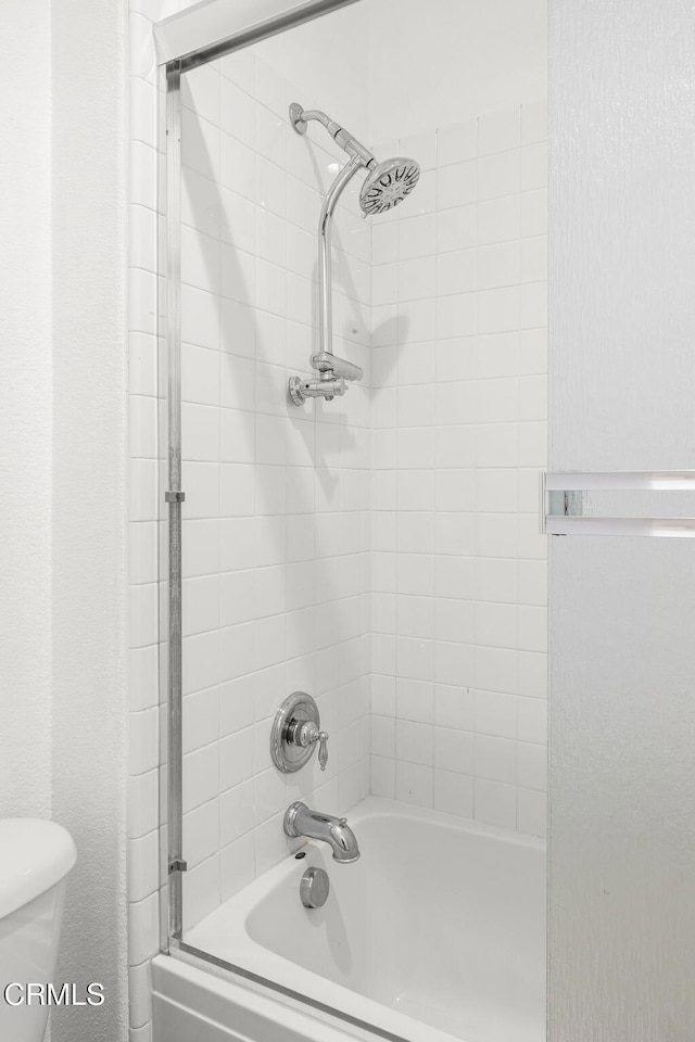 3806 Golden Pond Dr, Camarillo, CA 93012 - full bathroom featuring shower / tub combination and toilet