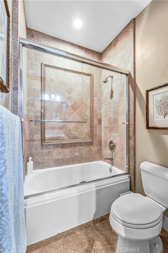 638 Sierra Madre Blvd Unit D, Sierra Madre, CA 91024 - full bathroom with toilet, bath / shower combo with glass door, and recessed lighting