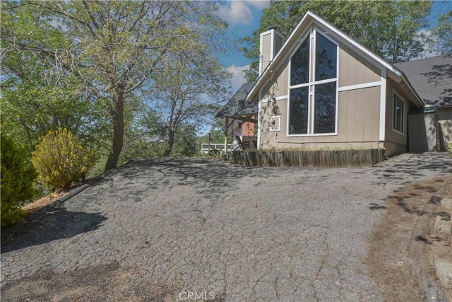 1353 Golden Rule Ln, Lake Arrowhead, CA 92352 - view of home's exterior featuring a chimney