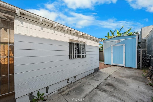 20927 Shearer Ave, Carson, CA 90745 - view of side of property featuring a patio area
