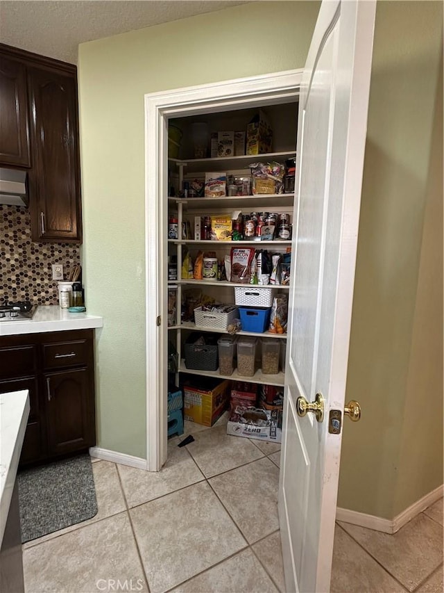 8843 San Diego Dr, Yucca Valley, CA 92284 - view of pantry