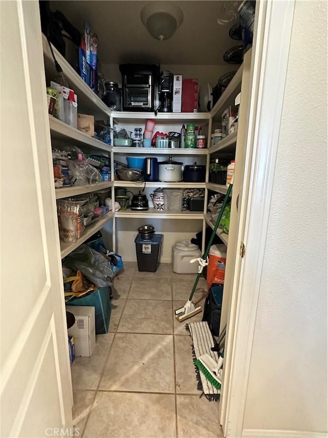 8843 San Diego Dr, Yucca Valley, CA 92284 - view of storage
