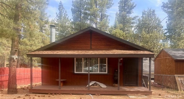 2051 6th Ln, Big Bear, CA 92314 - back of house with an outbuilding