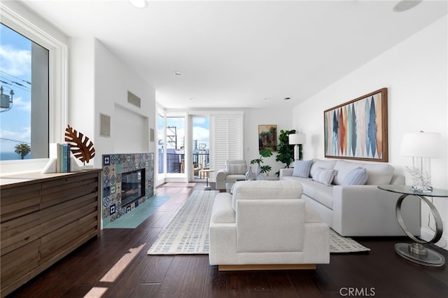 420 34th St, Manhattan Beach, CA 90266 - living area featuring dark wood-style flooring, recessed lighting, and a fireplace