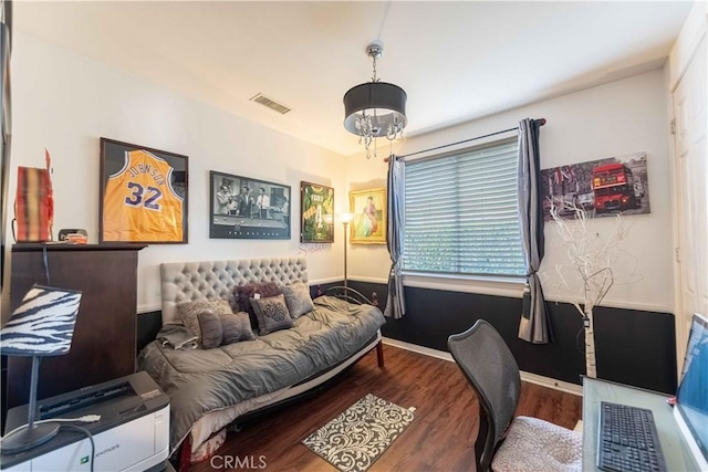 668 Corte Sol, Camarillo, CA 93010 - office area featuring wood finished floors, a chandelier, and baseboards