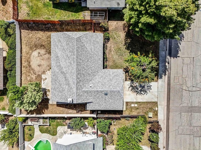 1036 W Gilman St, Banning, CA 92220 - bird's eye view of a pool area