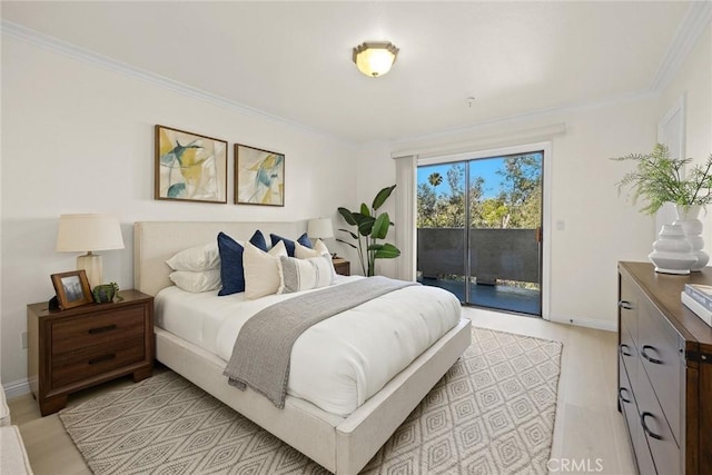 70 N Catalina Ave Unit 306, Pasadena, CA 91106 - bedroom featuring access to exterior, light wood-style floors, crown molding, and baseboards