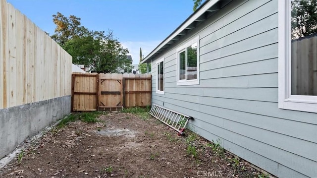 3637 Stauss Ave, Oroville, CA 95966 - view of fenced backyard