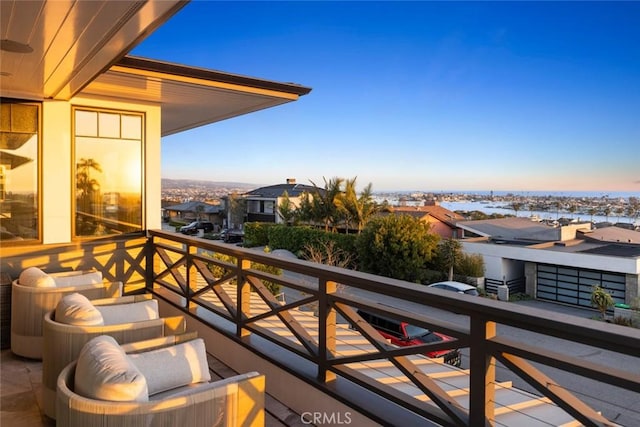 1010 Kings Rd, Newport Beach, CA 92663 - view of balcony