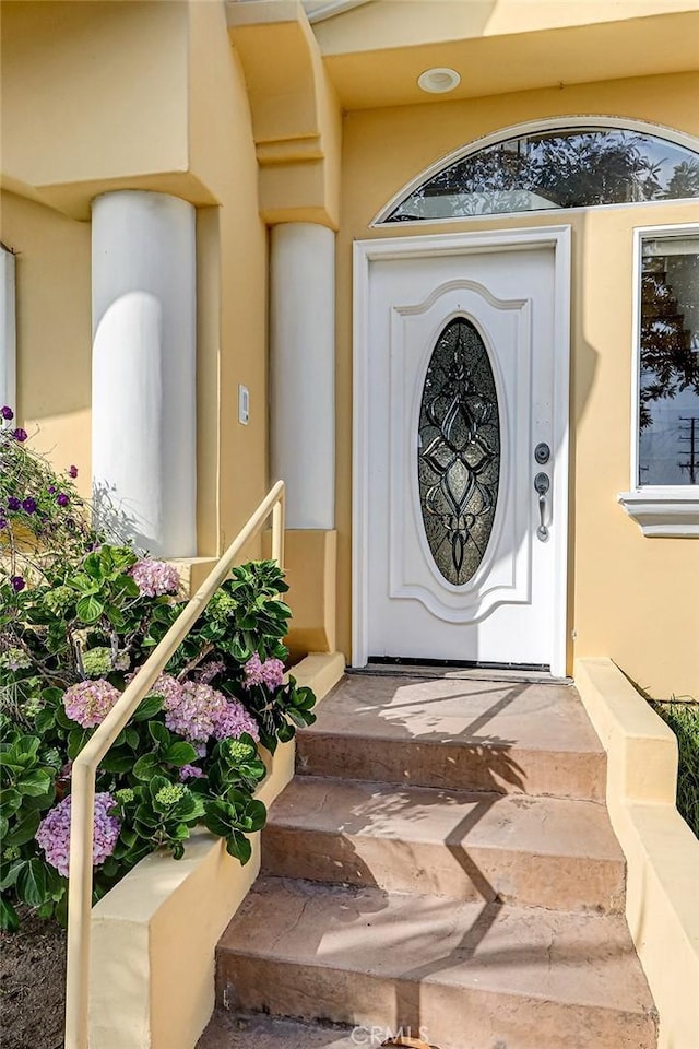 602 N Juanita Ave Unit A, Redondo Beach, CA 90277 - doorway to property featuring stucco siding