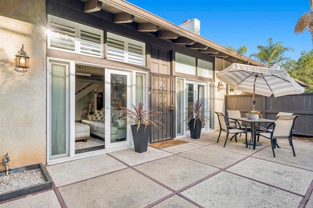 3404 Oak Cliff Dr Unit 8, Fallbrook, CA 92028 - view of patio featuring outdoor dining space