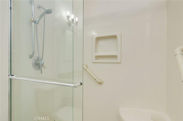 9341 Grand Dr, Huntington Beach, CA 92646 - full bathroom featuring an enclosed shower