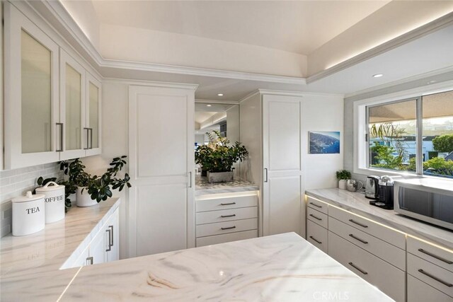 218 Evening Star Ln, Newport Beach, CA 92660 - bedroom with a tray ceiling and recessed lighting