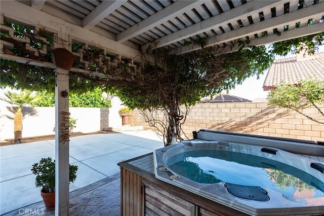 8961 Newcastle Ave, Hesperia, CA 92344 - fenced backyard with a covered hot tub and a patio area