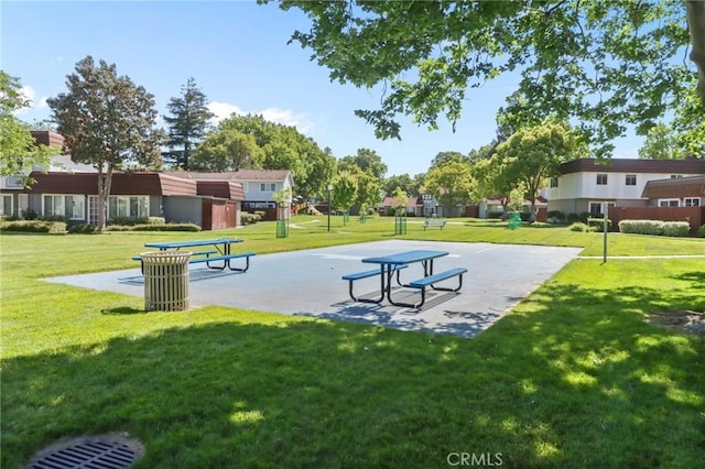 3175 Saginaw Ct, Pleasanton, CA 94588 - surrounding community with a yard