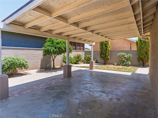 1032 W R St, Wilmington, CA 90744 - fenced backyard with a patio area