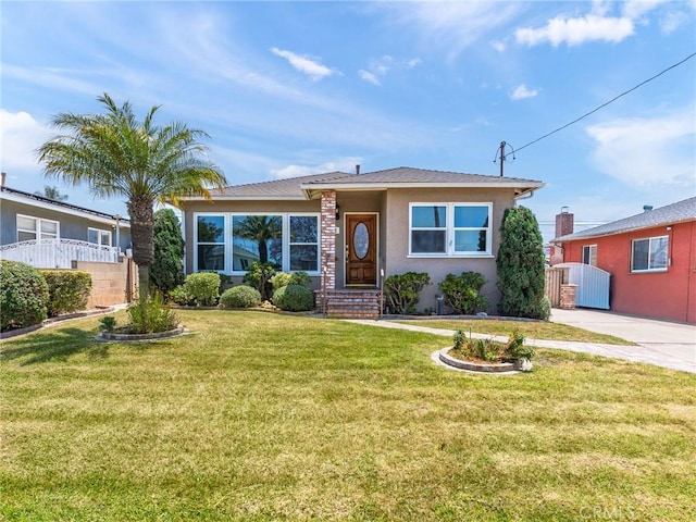 1032 W R St, Wilmington, CA 90744 - view of front facade with stucco siding