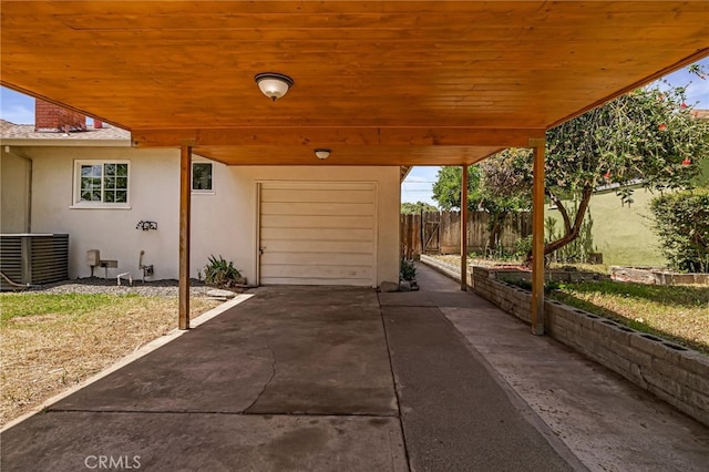 412 2nd St, Orland, CA 95963 - view of patio / terrace with a carport and cooling unit