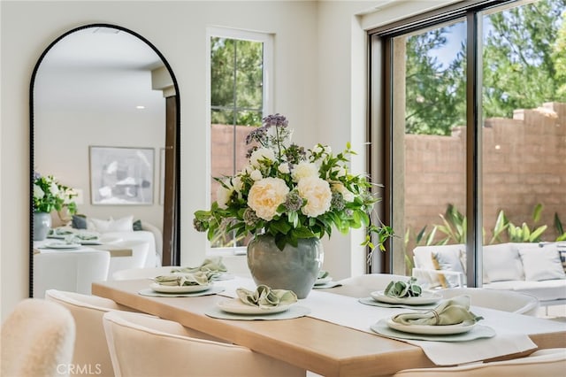 127 Toretta, Irvine, CA 92602 - dining area with healthy amount of natural light