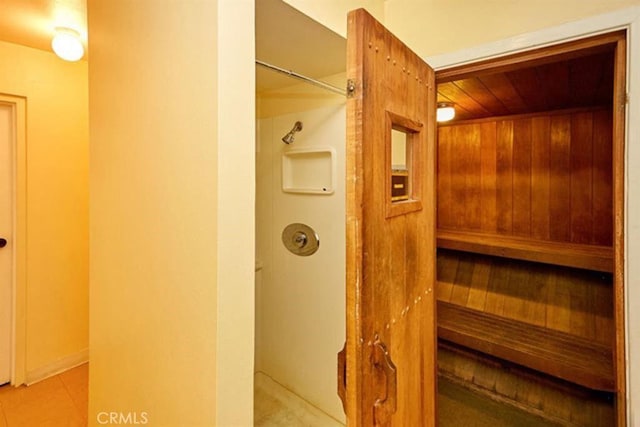 421 S La Fayette Park Pl Unit 701, Los Angeles, CA 90057 - relaxing sauna with wood walls