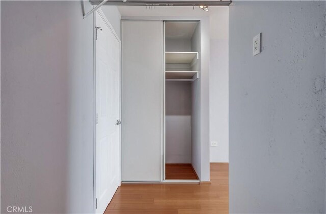 421 S La Fayette Park Pl Unit 701, Los Angeles, CA 90057 - view of closet
