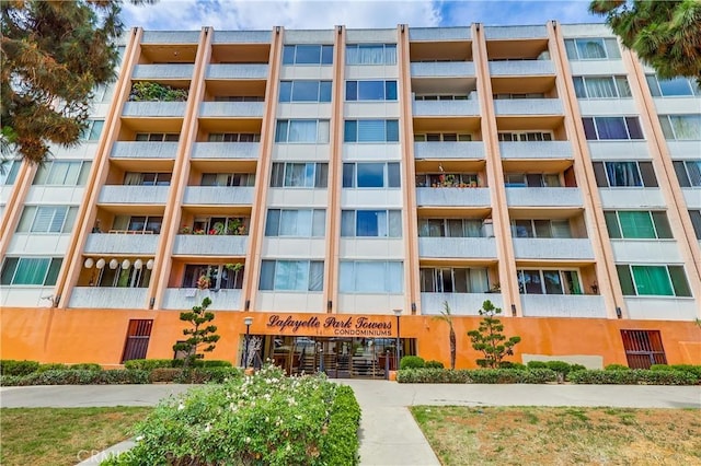 421 S La Fayette Park Pl Unit 701, Los Angeles, CA 90057 - view of apartment building / complex