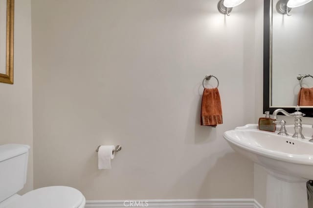 13200 Moorpark St Unit 201, Sherman Oaks, CA 91423 - bathroom featuring toilet and baseboards