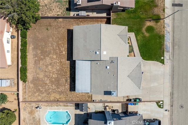 42330 61st St W, Lancaster, CA 93536 - aerial view of a pool