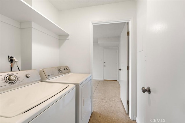 4612 W 132nd St, Hawthorne, CA 90250 - laundry room featuring separate washer and dryer and baseboards