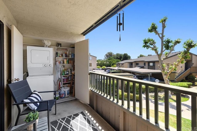7780 Parkway Dr Unit 703, La Mesa, CA 91942 - balcony with stacked washer and clothes dryer