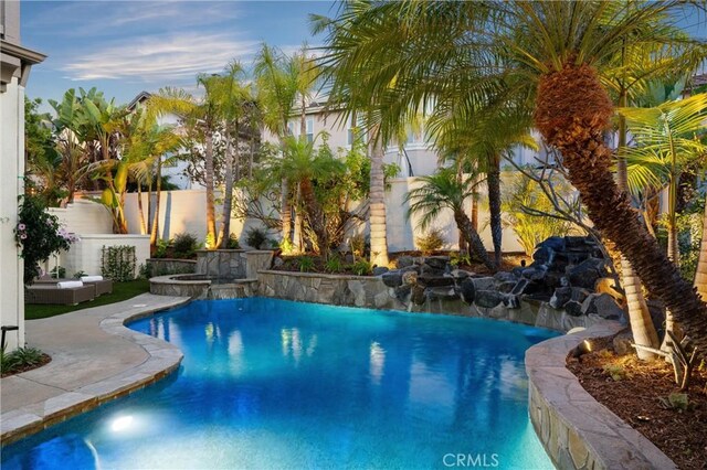 19139 Chandon Ln, Huntington Beach, CA 92648 - view of pool